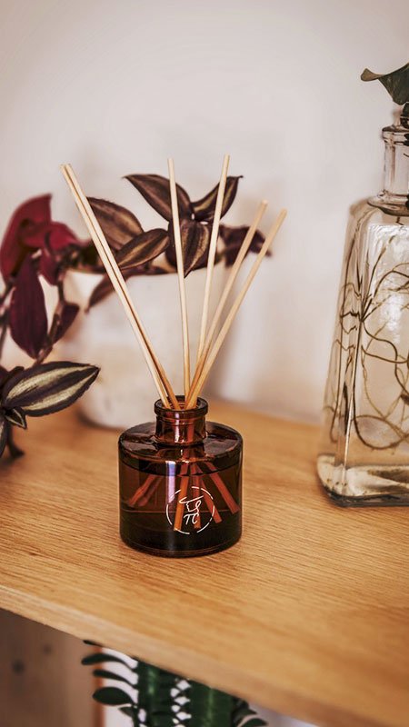 Tobacco & Vanilla Diffusers 3 Tobacco & Vanilla Diffusers - Image 3